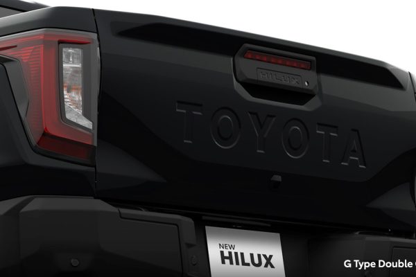 New Hilux D Cab