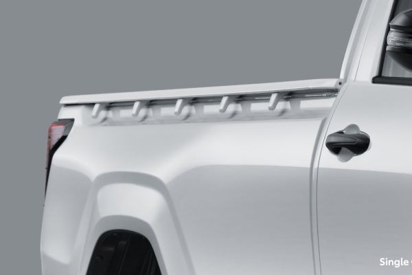 New Hilux S Cab